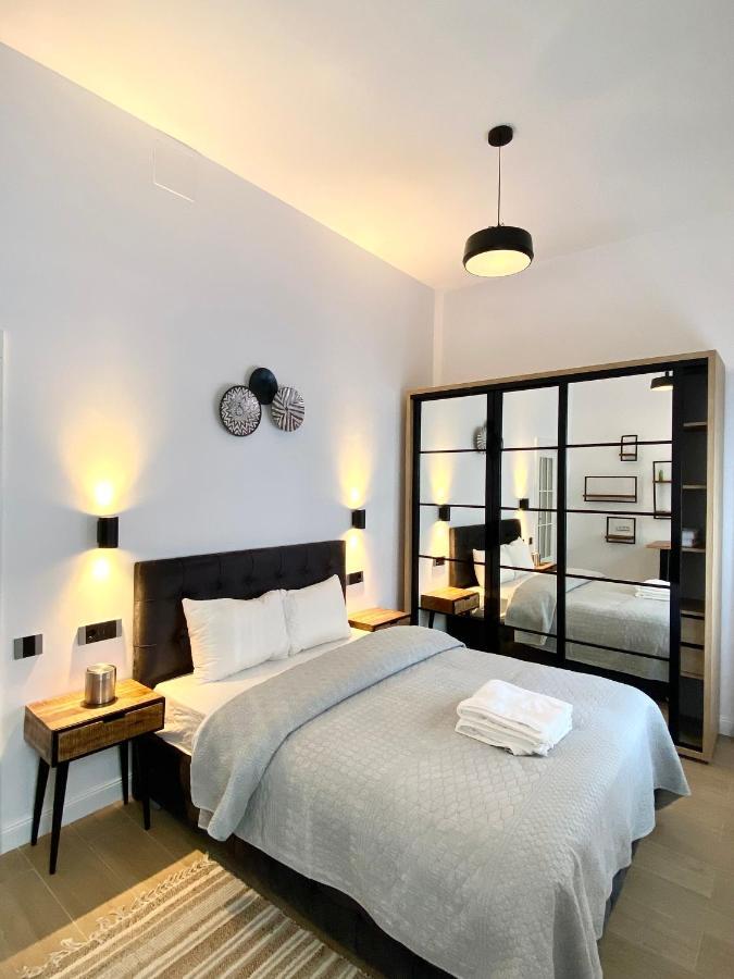 10 Council Square Apartment Брашов Екстериор снимка
