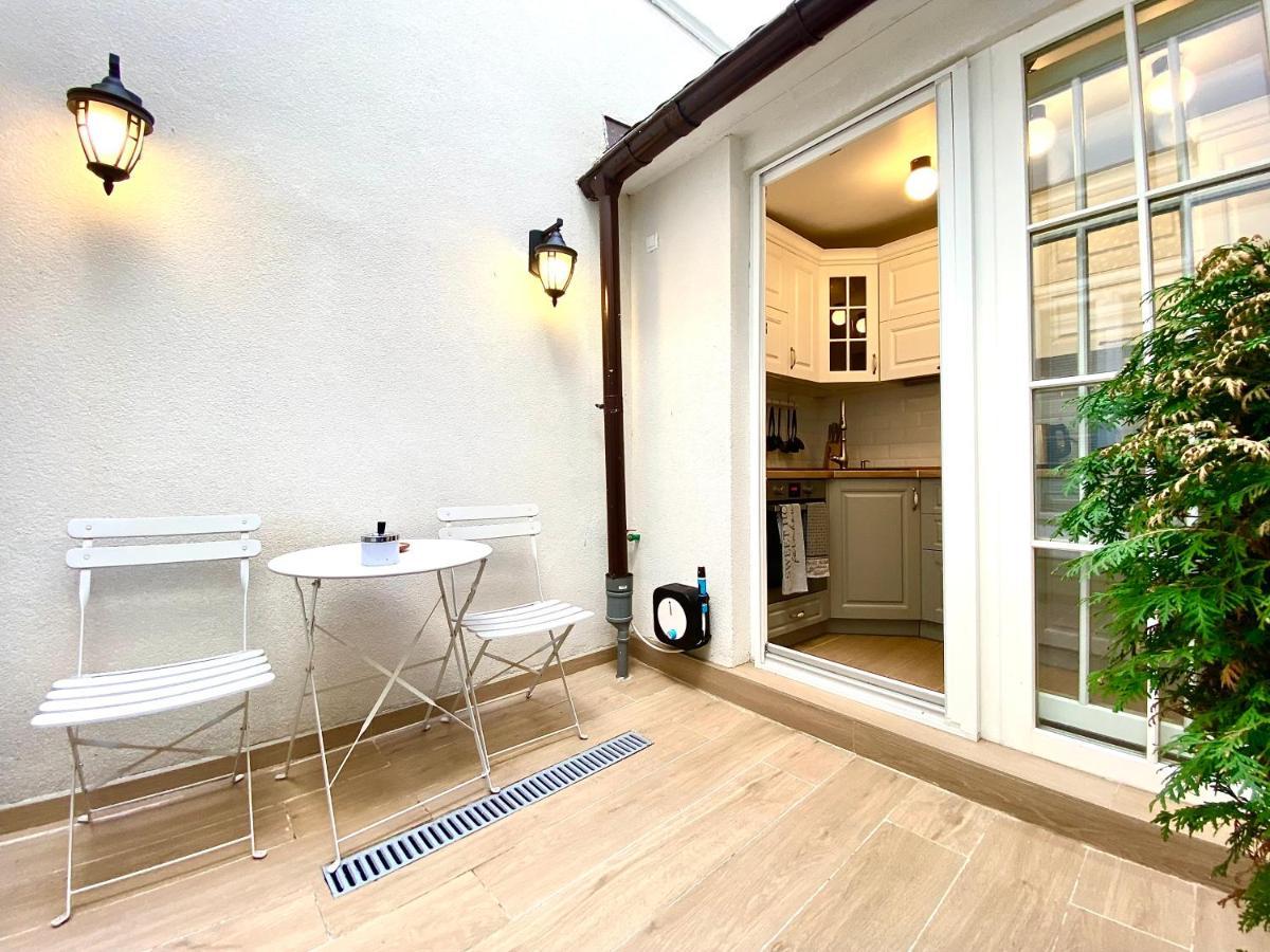 10 Council Square Apartment Брашов Екстериор снимка