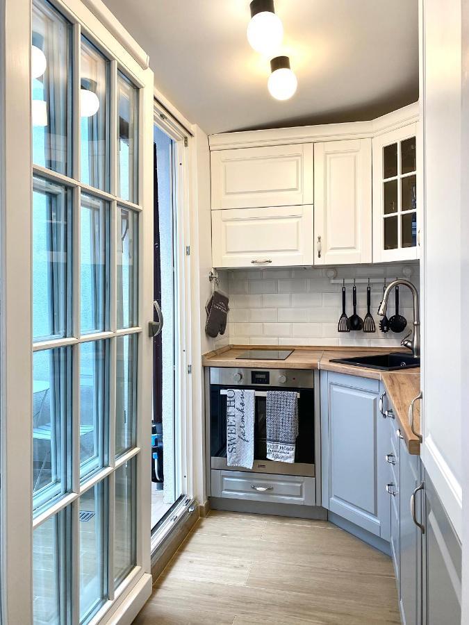 10 Council Square Apartment Брашов Екстериор снимка
