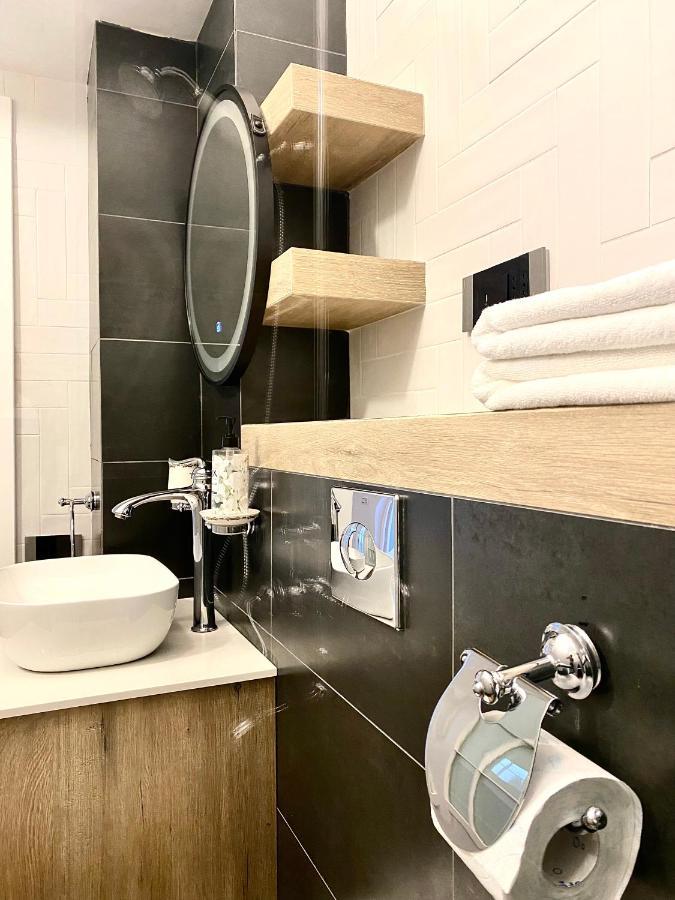 10 Council Square Apartment Брашов Екстериор снимка